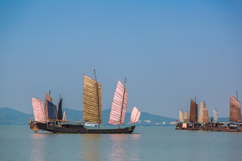吴文化主要体现在水上,而水文化又离不开船,七桅帆船是吴地船文化的一