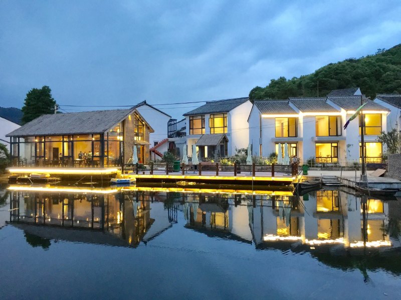 宁波柿子红了官驿湖居民宿