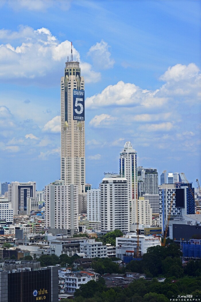 拜约克摩天塔,位于曼谷水门市场商圈,曾是泰国最高的摩天大楼,在75,76