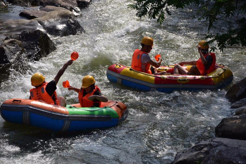 浙江第一漂浮盖山漂流,紧邻廿八都古镇景区