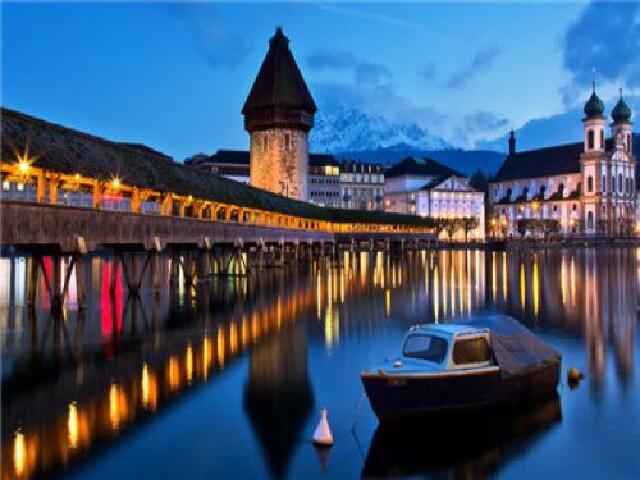 德法瑞意+科尔马+巴黎半天自由活动9晚12天 