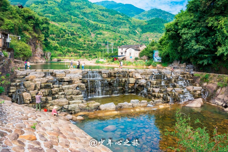 石鼓香溪,江山之南,保安之东,藏于深山人未