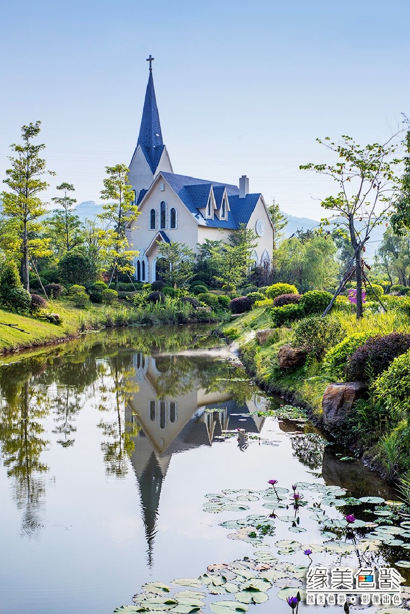 在佛山都可以滑雪还隐藏了一个法国的安纳希小镇