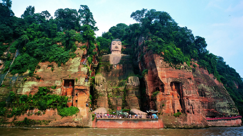 峨眉山金顶+乐山大佛尊品全景日出纯玩三日游