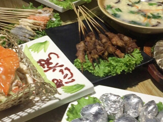 东港思烤主题串吧