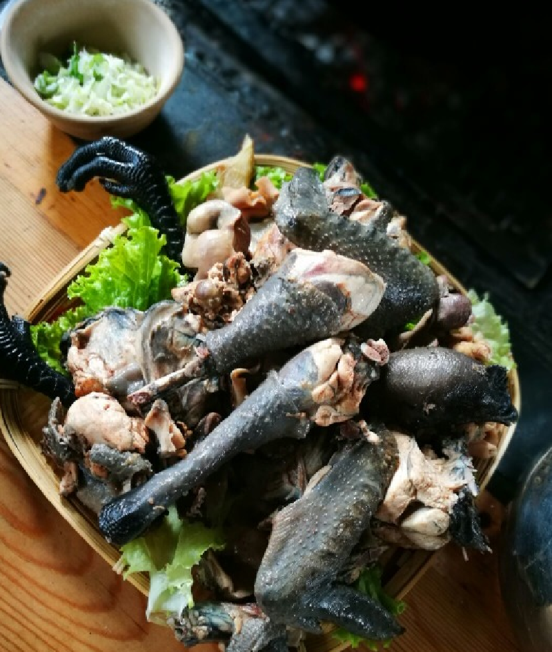 丽江美食探店之哈哈原味火塘土鸡