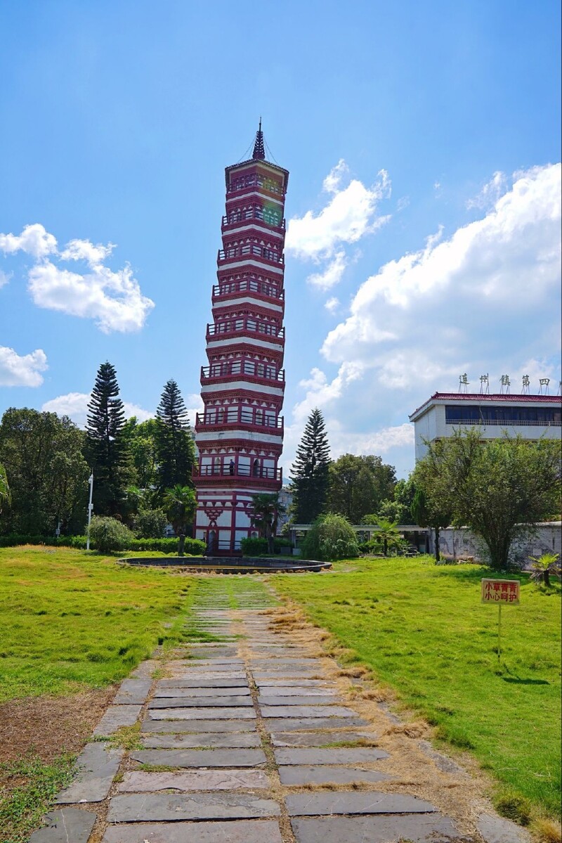 岭南一绝,惊艳连州地下河;龙潭度假,盛景三峡在湟川