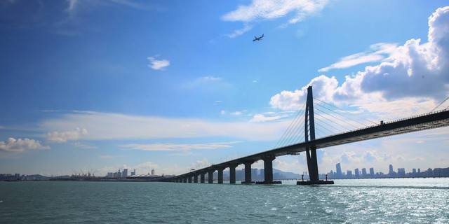广州或珠海出发港珠澳大桥(游船穿越大桥)+圆
