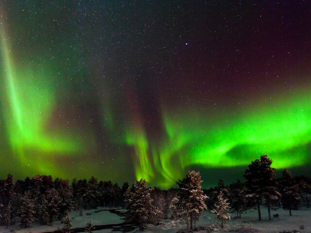 极光在什么条件下可以看到 Cii_J1neyKyIPAD4AAJsJsFmMlcAACFYwNV3c4AAmw-97_w640_h480_c1_t0.jpeg