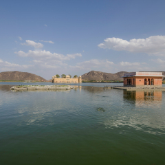 Water Palace (Jal Mahal) in Man Sagar Lake. Jaipur, Rajasthan, India