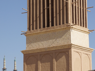 多莱特阿巴德花园风塔