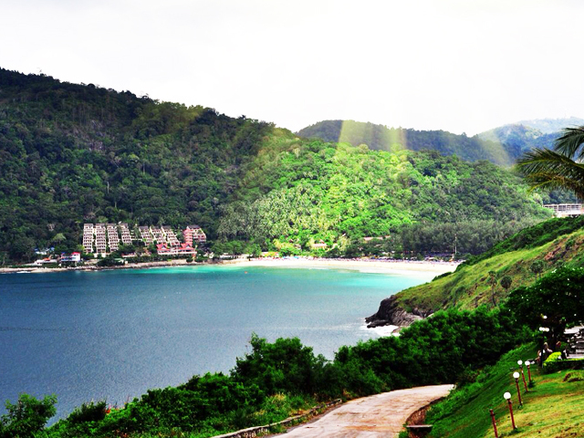 苏州 上海-普吉斯米兰4晚6天跟团游 海边五星酒