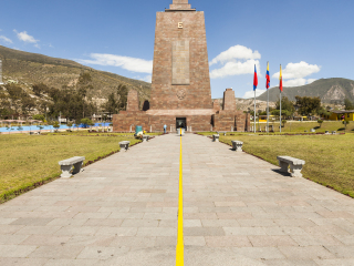 厄瓜多尔赤道纪念碑