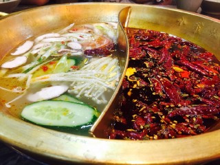 小龙坎老火锅（富水北路店）