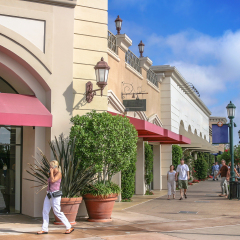 Scenery of the outlet mall