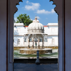 Saheliyon-ki-Bari (Courtyard of the Maidens) is a major garden in Udaipur, India