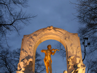 约翰施特劳斯塑像