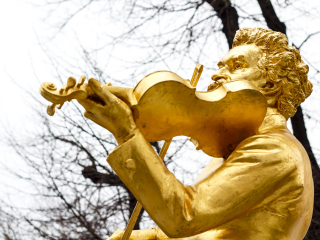 约翰施特劳斯塑像