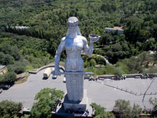 格鲁吉亚母亲雕像