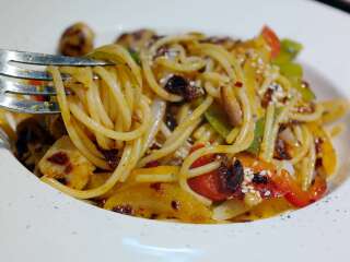 沙拉怪兽美式餐厅