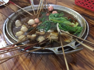 水沟边赖家麻辣烫