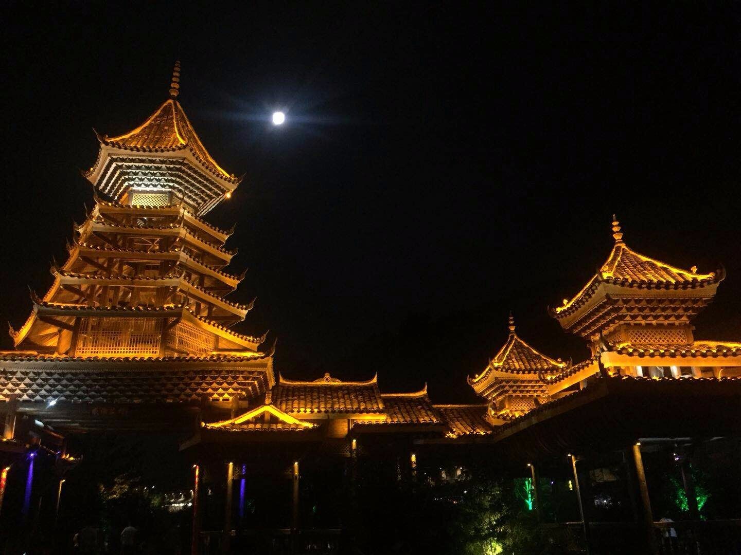 白水荡漾群山中,绿荫相伴古寨情——记贵州5日游