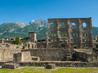 奥斯塔古罗马剧场