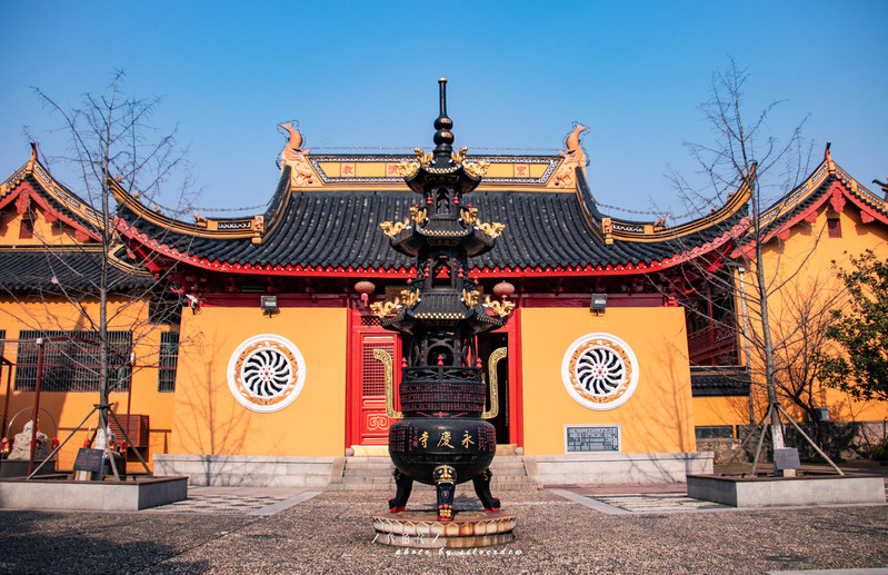 距今已有1500餘年歷史,曾與杭州靈隱寺,鎮江金山寺齊名