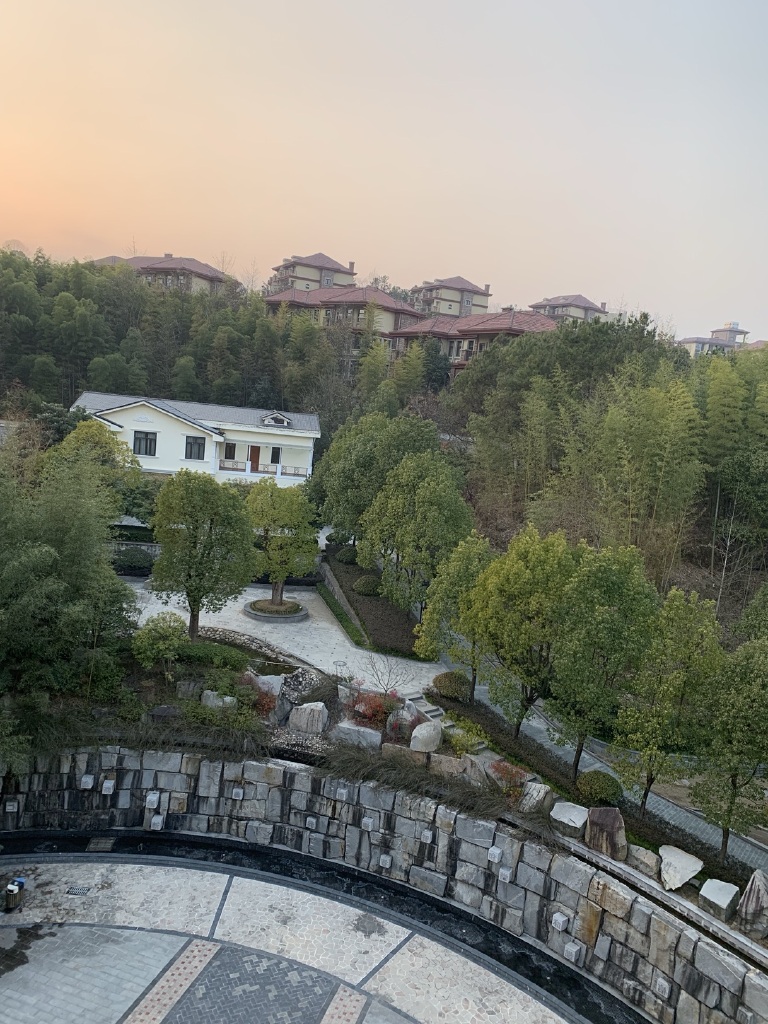 英山洪广毕升温泉酒店