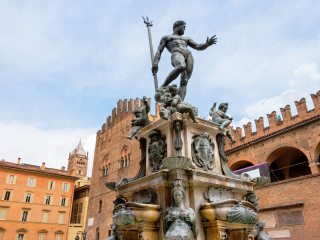 波洛尼亚海神喷泉