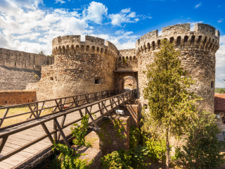 卡莱梅格丹城堡