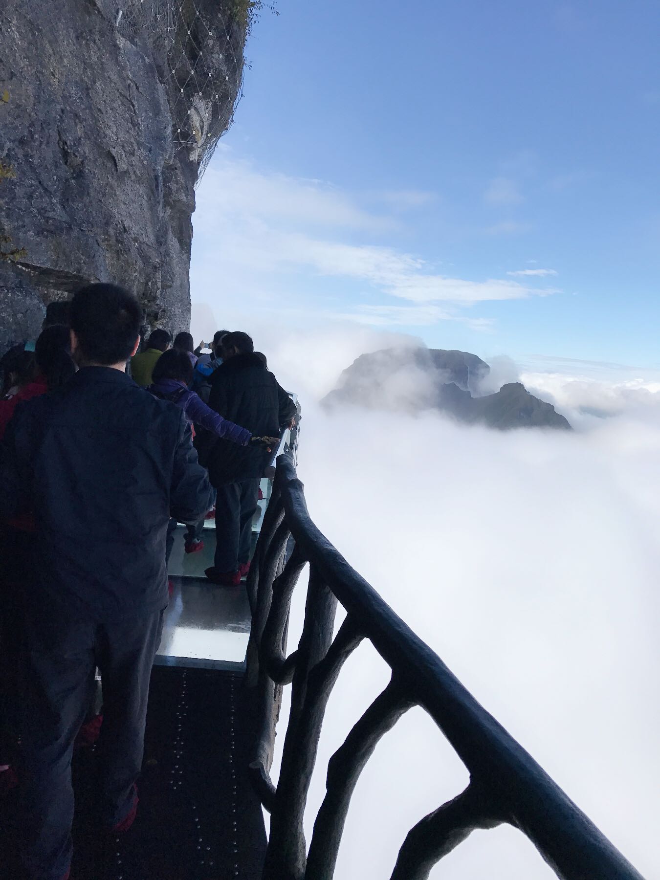 現在張家界天門山山上幾度