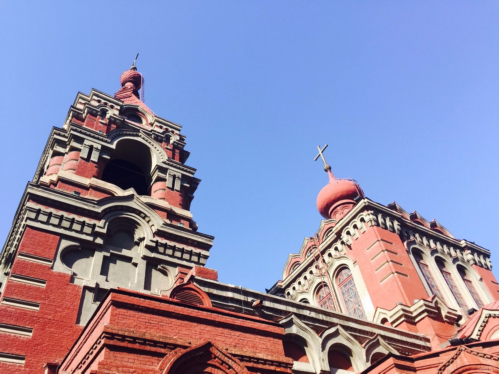 庄重而优雅的圣阿列克谢耶夫大教堂