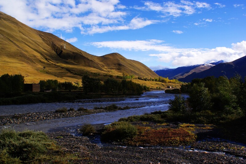 芳华如梦—— 记国庆川西甘孜之行 4人自驾_塔公草原游记_途牛