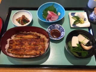 岚山广川鳗鱼料理