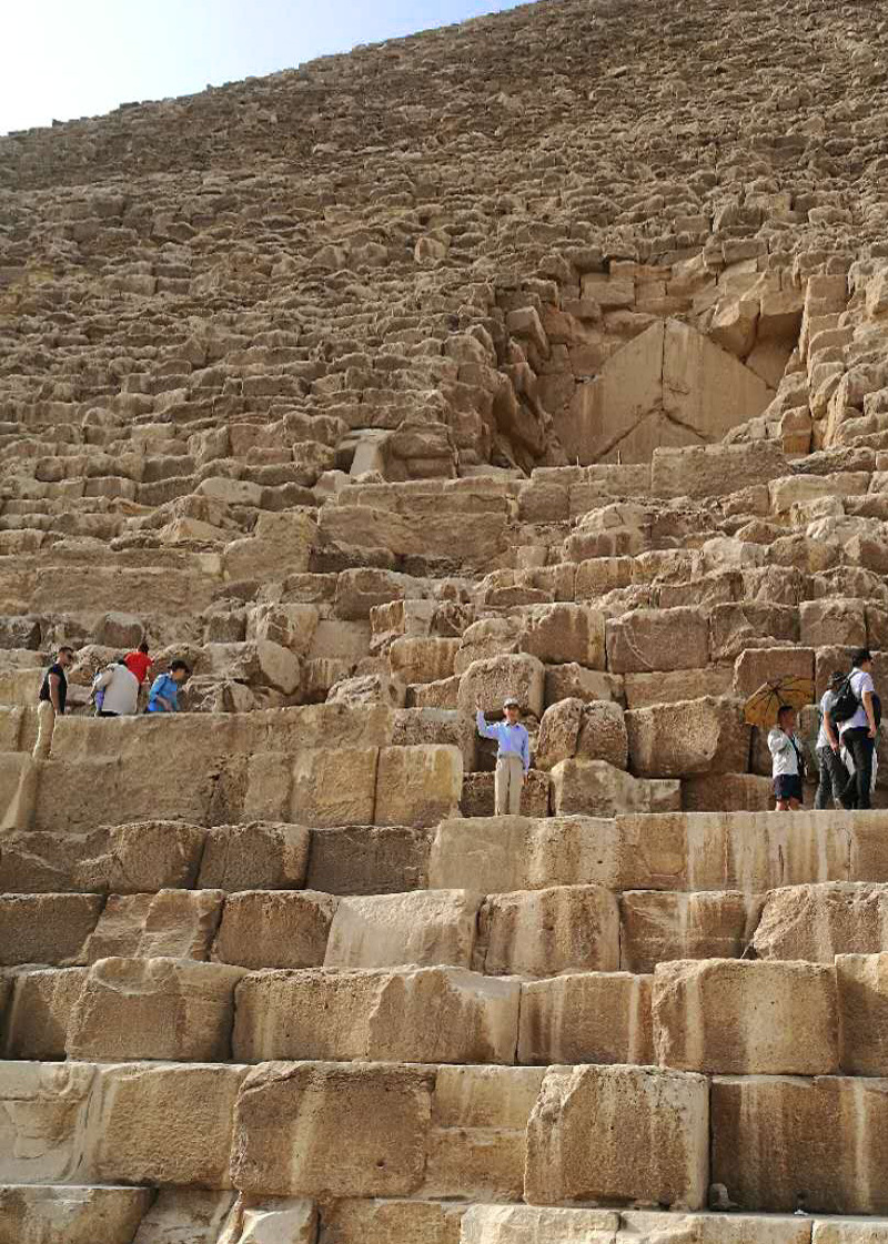 沿着古文明遗迹旅行二稿添加了内容