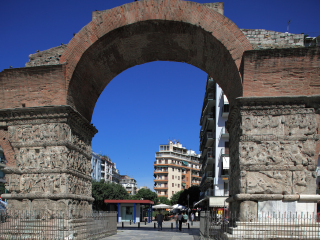 伽勒里乌斯拱门