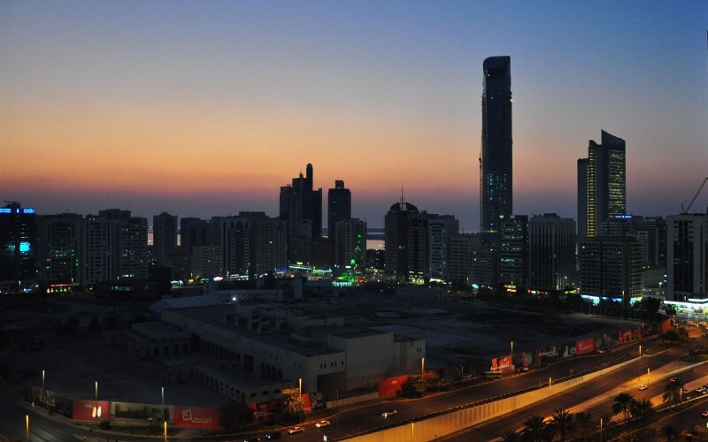 旅 乘阿联酋航空客机直航往返,不经停不转机,全