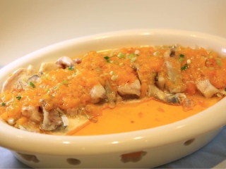 怡情楼（中心假日店）