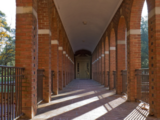 蒙蒂塞洛和弗吉尼亚大学