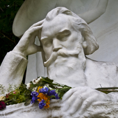 tomstone of Johannes Brahms on the central cemetery in Vienna
