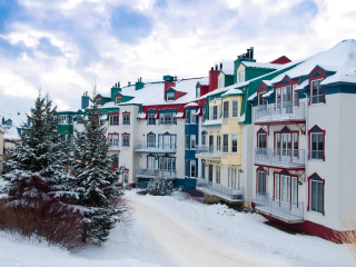 蒙特朗布兰特村