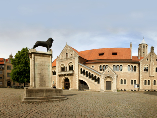 丹克沃德洛德城堡