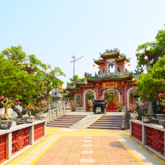 Entrance to Chinese temple Quan Cong in Hoi An, Vietnam