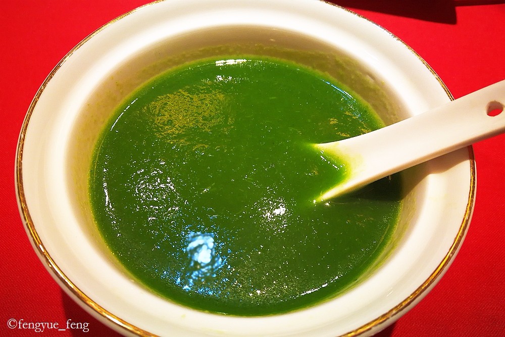 十二道菜,道道精品,特别是明皮,咸沙虾,羔烧腊肠芋,家乡卤酥肉,护国羹