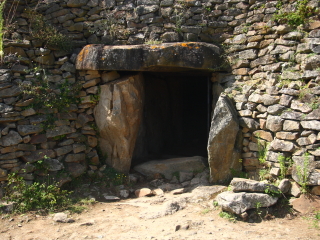 加夫里尼斯石碑岛