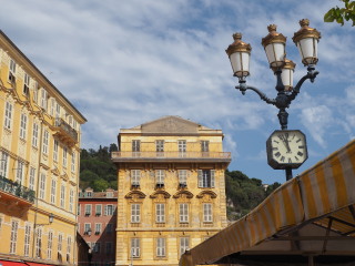 康斯萨勒亚大道