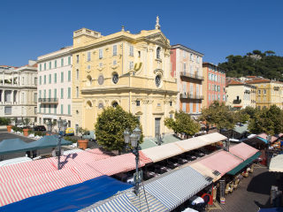 康斯萨勒亚大道