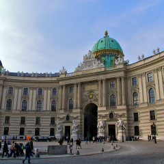 The famous spanish riding school (Spanische Hofreitschule) at the Hofburg in Vienna, Austria.
