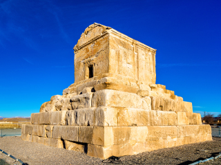 帕萨尔加德(居鲁士墓）